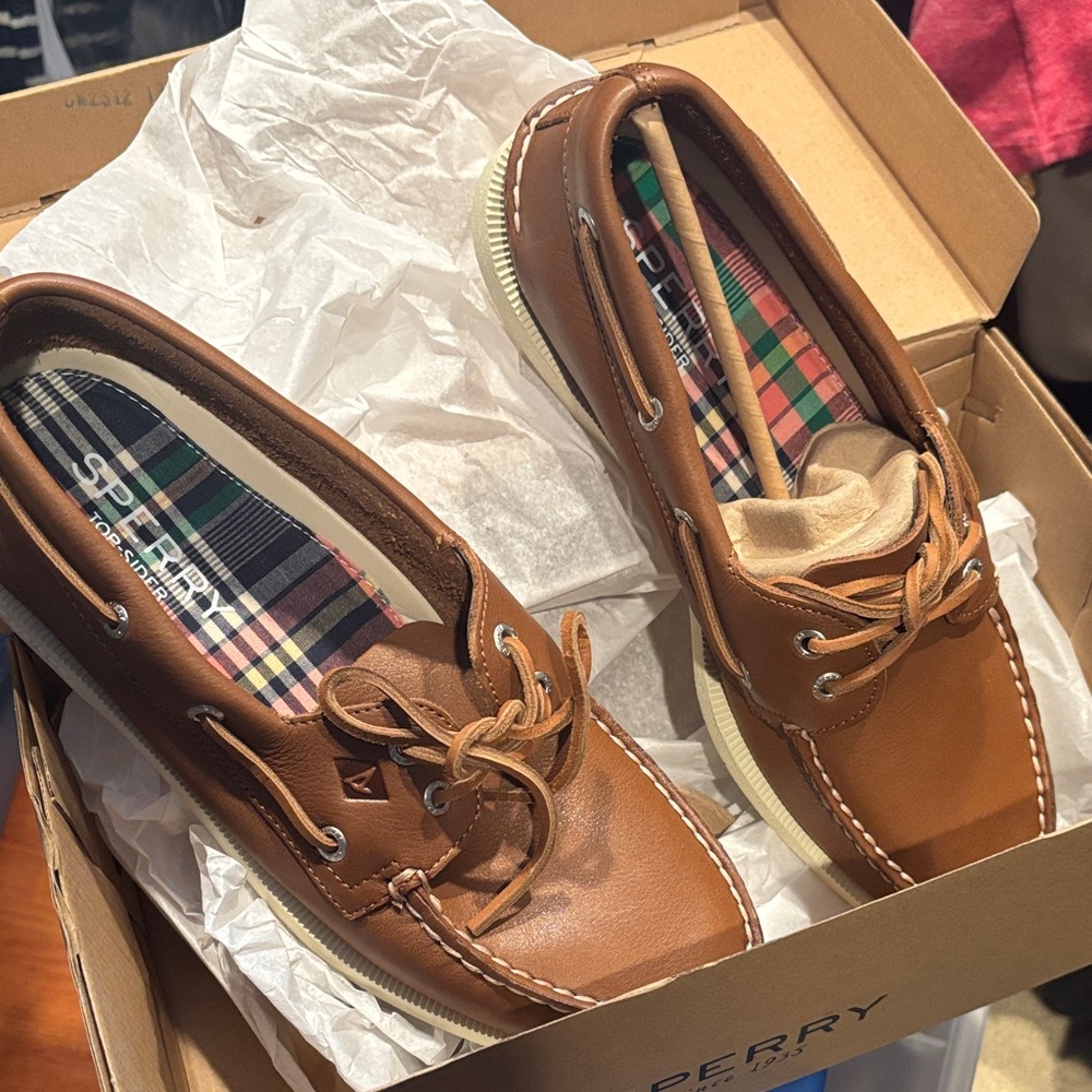 Sperry Men's Tan Leather Boat Shoes